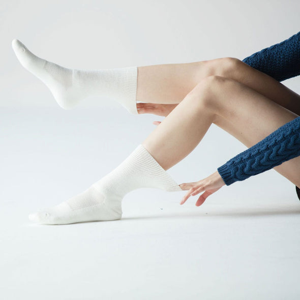 woman wearing txg cushioned diabetic socks